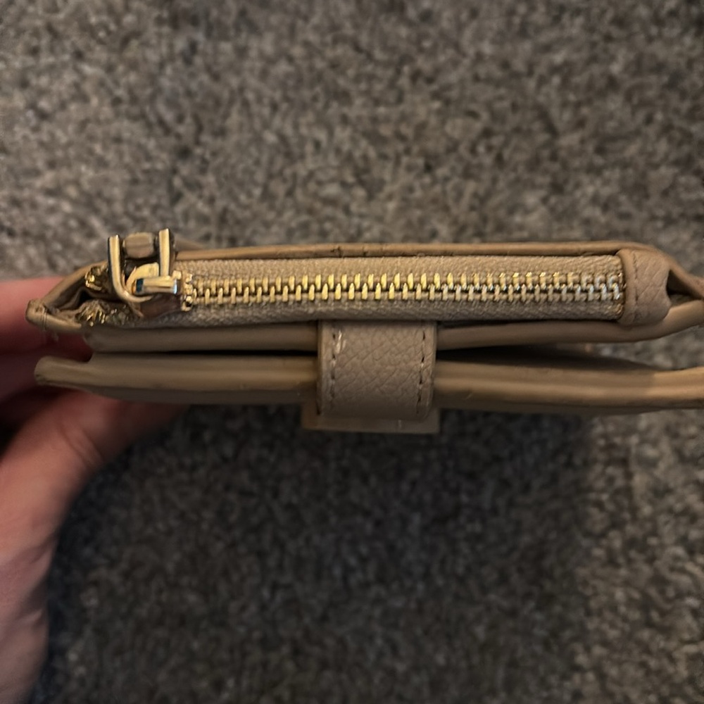 Anne Klein wallet - Picture 4 of 5